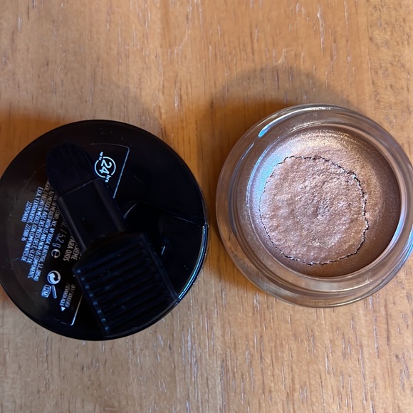 3 Revlon Colorstay crème eyeshadows - Picture 5 of 9